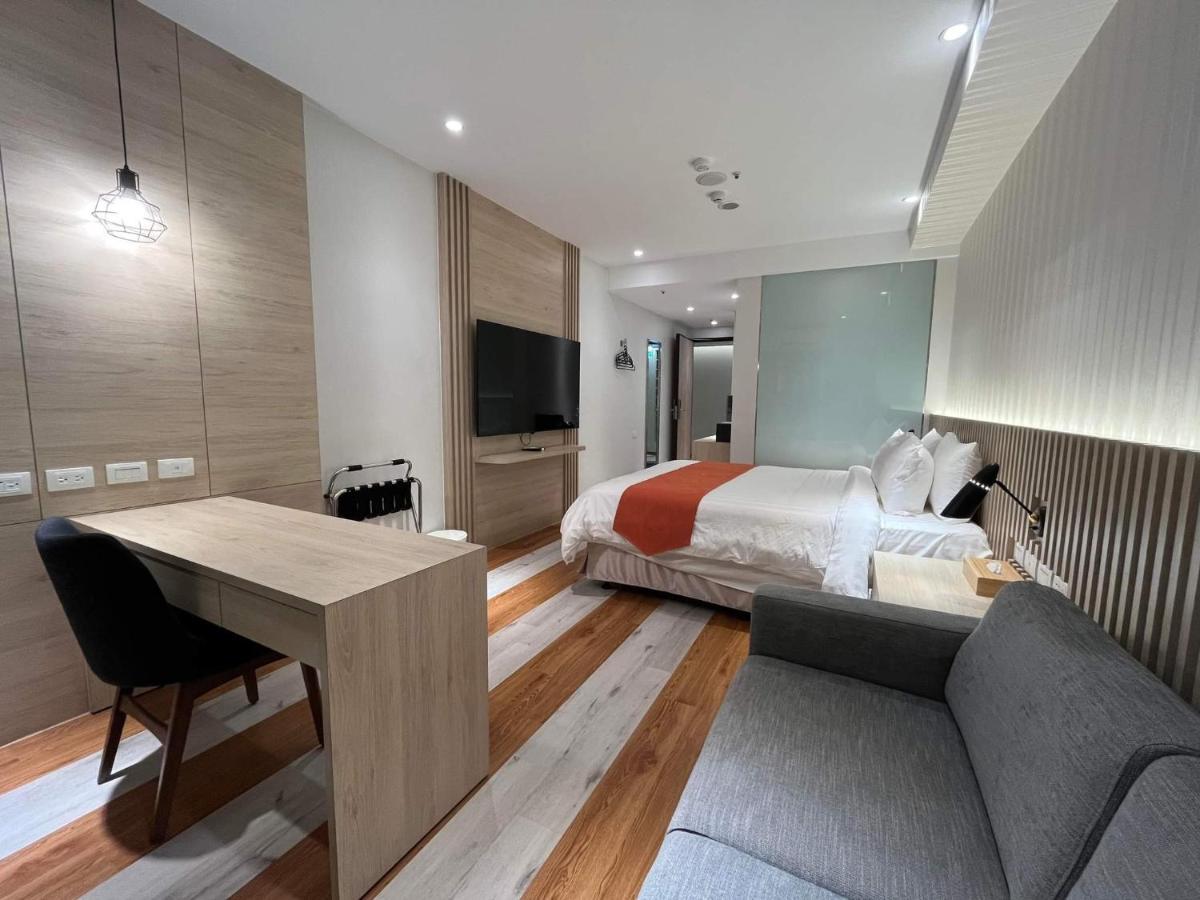 Bentley Hotel Trung Lịch Ngoại thất bức ảnh
