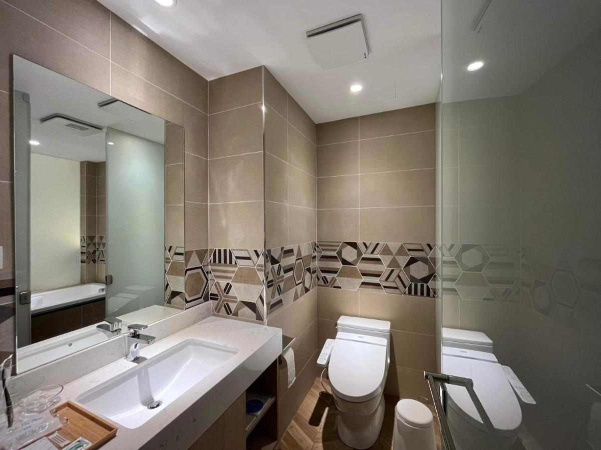 Bentley Hotel Trung Lịch Ngoại thất bức ảnh