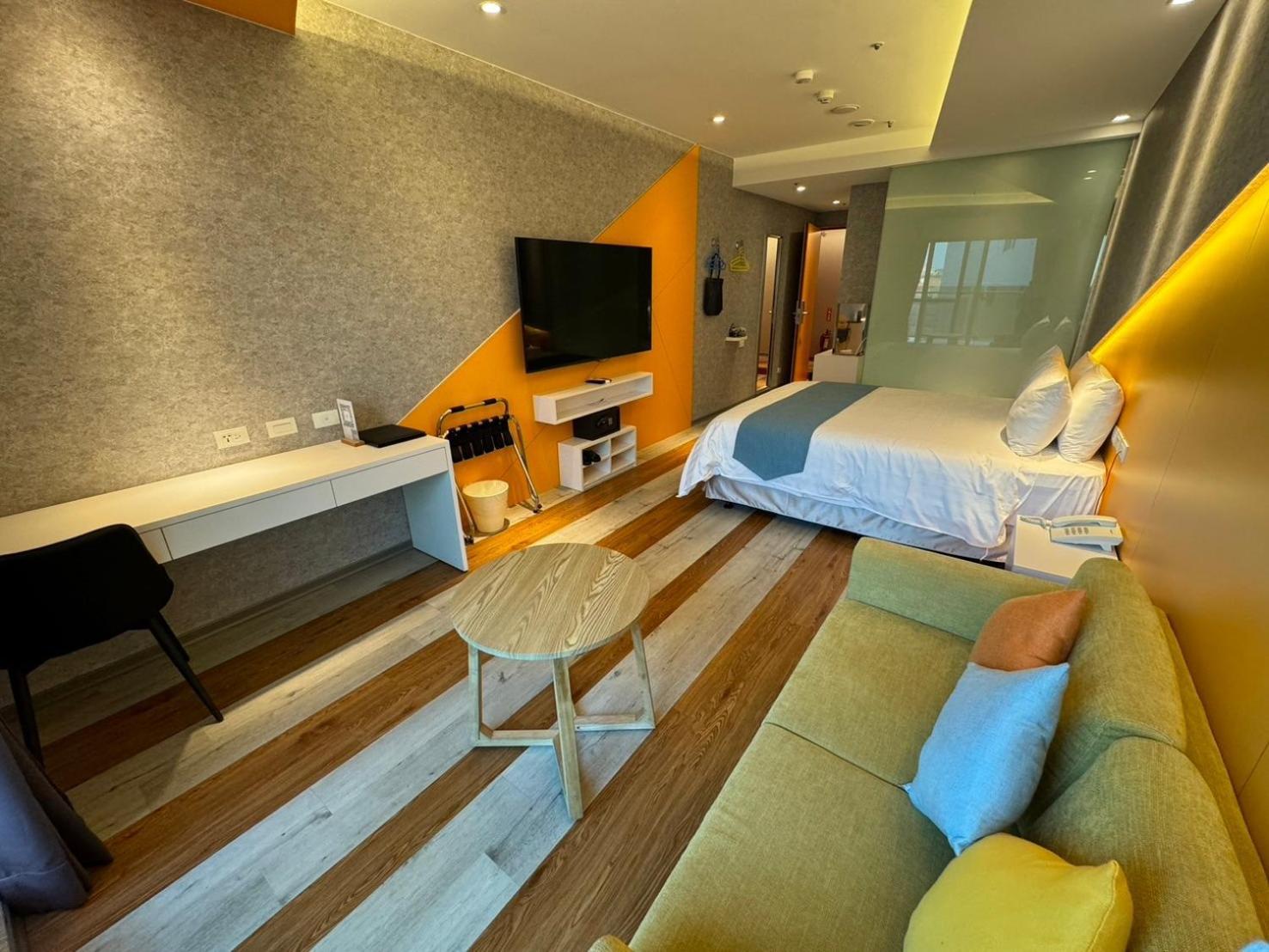 Bentley Hotel Trung Lịch Ngoại thất bức ảnh